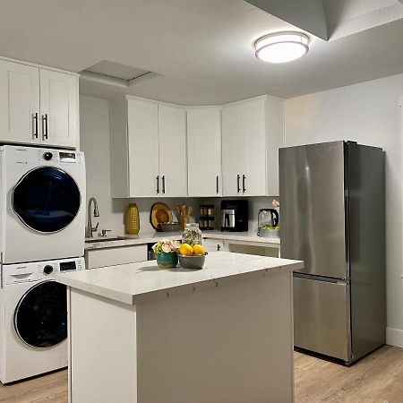 Tacoma 2 Bedrooms 1 Baths Sleep 5 With Compact Kitchen Exterior photo