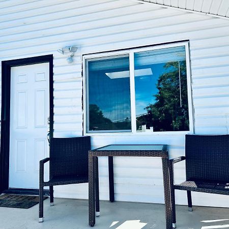 Tacoma 2 Bedrooms 1 Baths Sleep 5 With Compact Kitchen Exterior photo